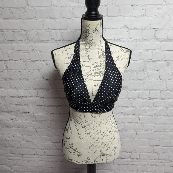 Misc. Swimsuit Lot. Size Medium. 250 - Picture 4 of 4